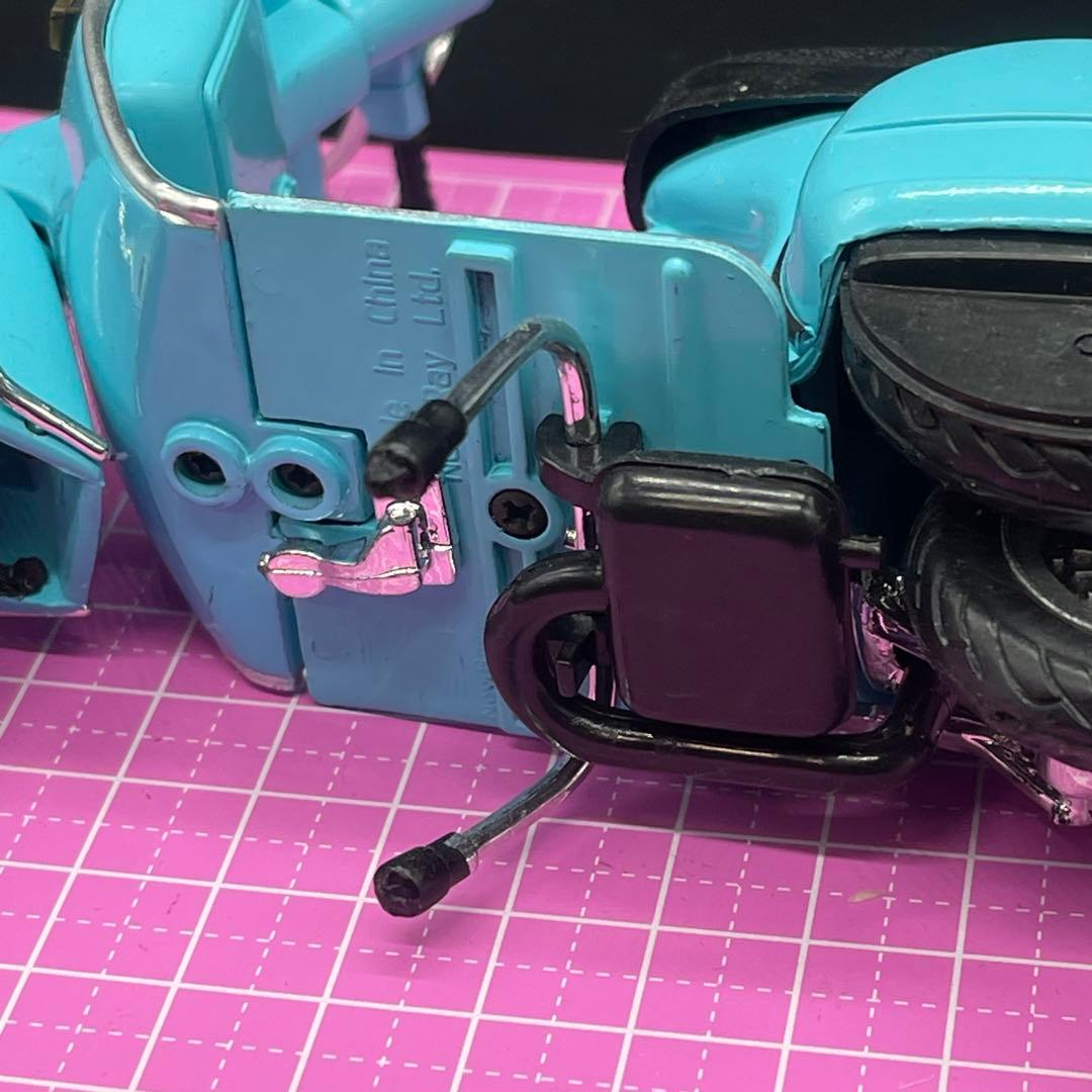 ニューレイ　ベスパ　vespa スクーター　ミニチュア　ミニカー　ドールハウスに