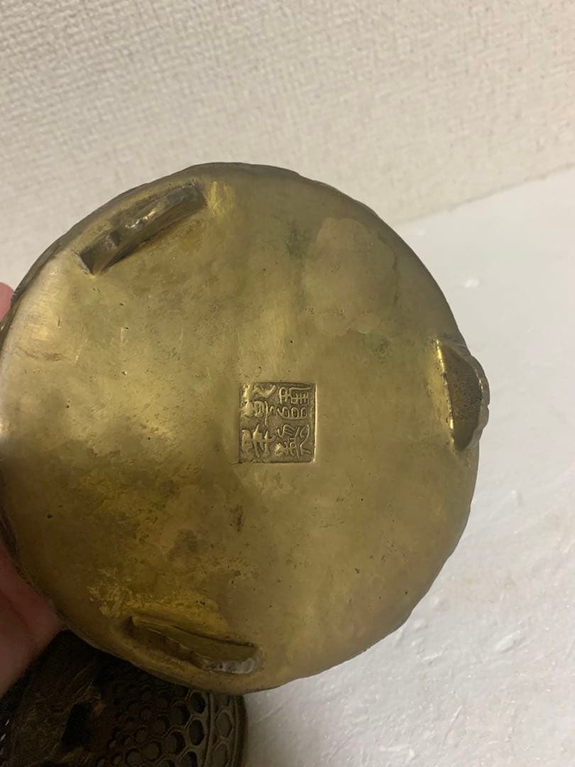 香炉　銅製真鍮　金属製　年代感あり中古、未使用に近い　工芸品　茶道具？
