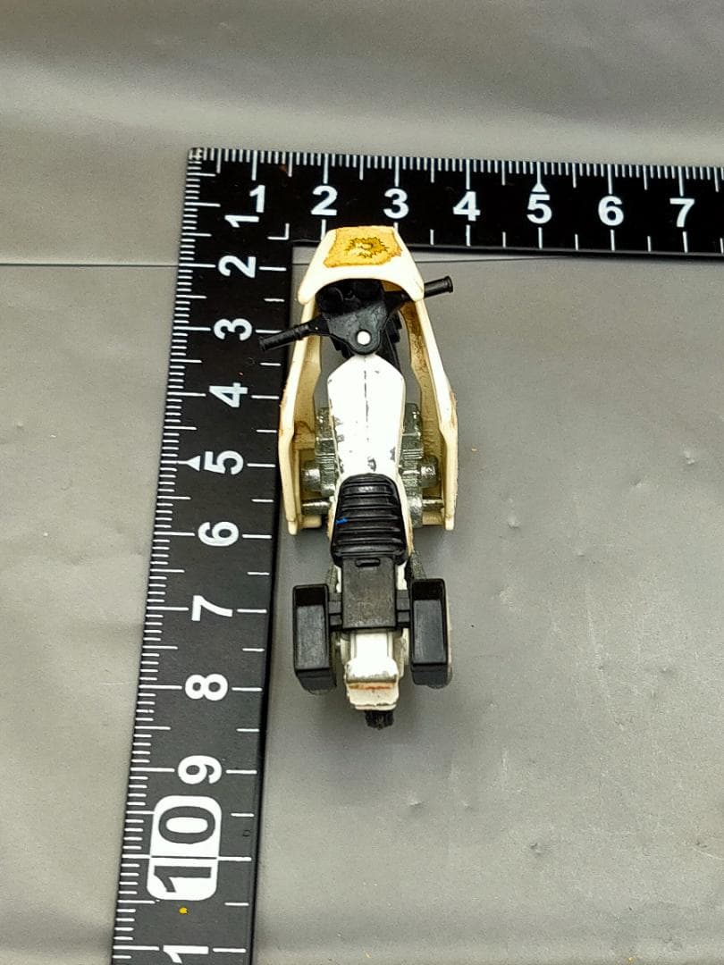 トミカ NO.4 ホンダ　白バイ　ミニカー ダイキャスト トミカ MC0087