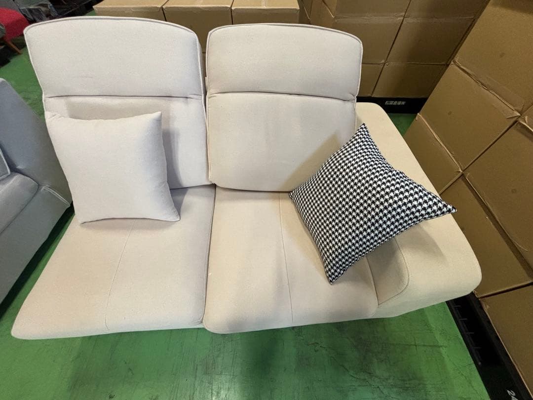 ベージュ L字型ファブリックソファ カウチ付き