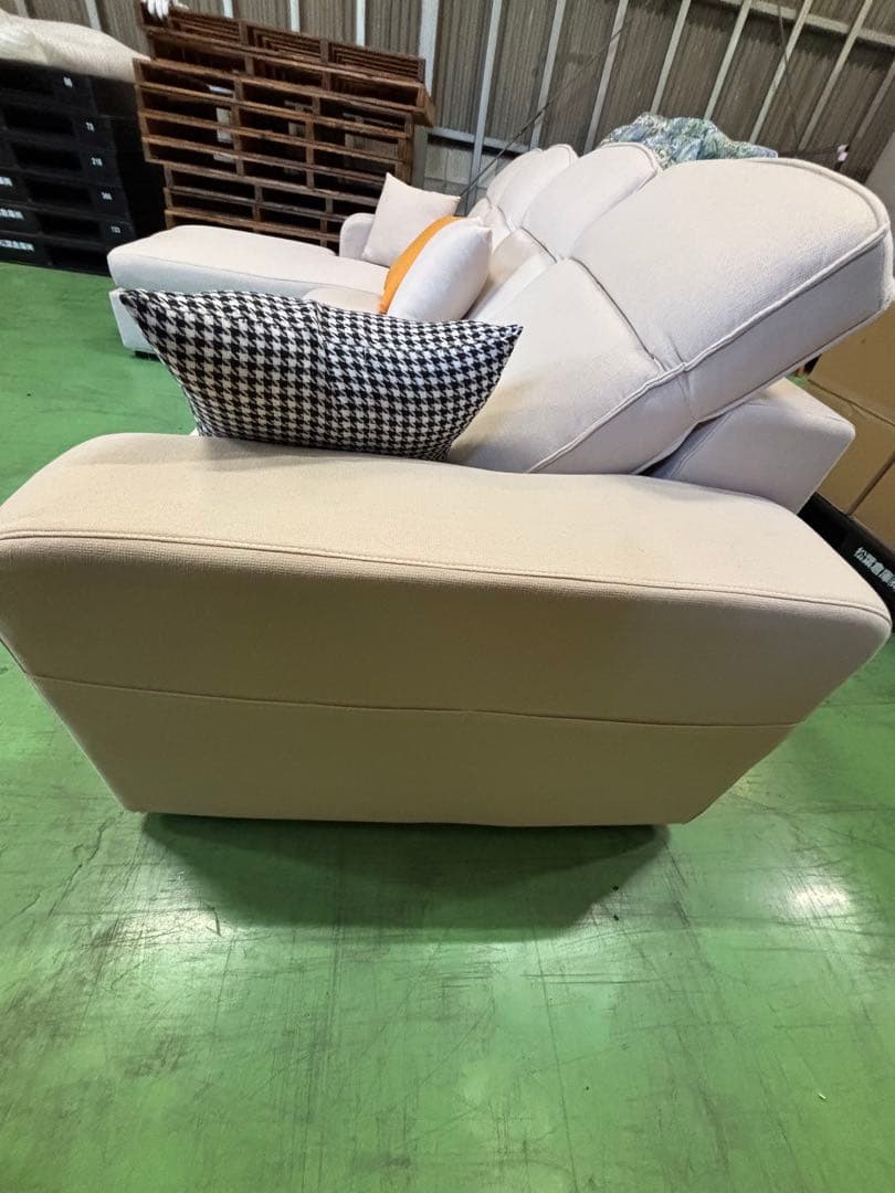 ベージュ L字型ファブリックソファ カウチ付き