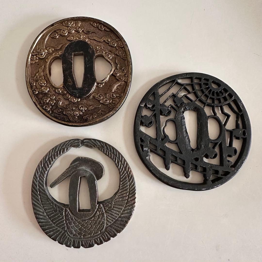 刀鍔 三点まとめ　武具 鍔 模造刀　銅地　合金　金属工芸 25713