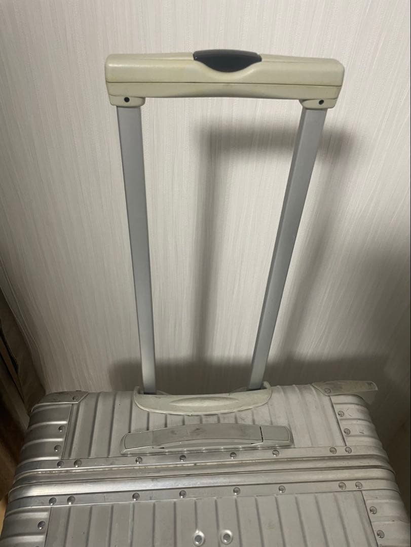 リモワスーツケーストパーズ 82L 4輪　932.70