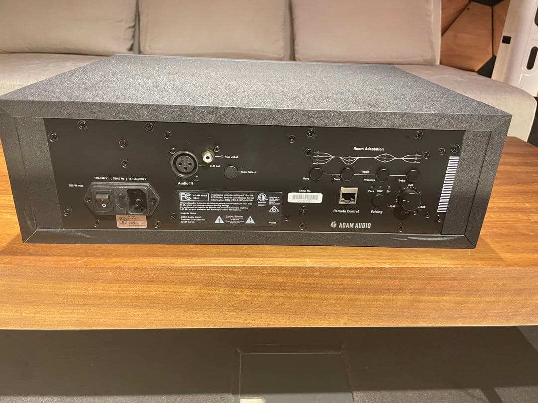 ADAM AUDIO センタースピーカー