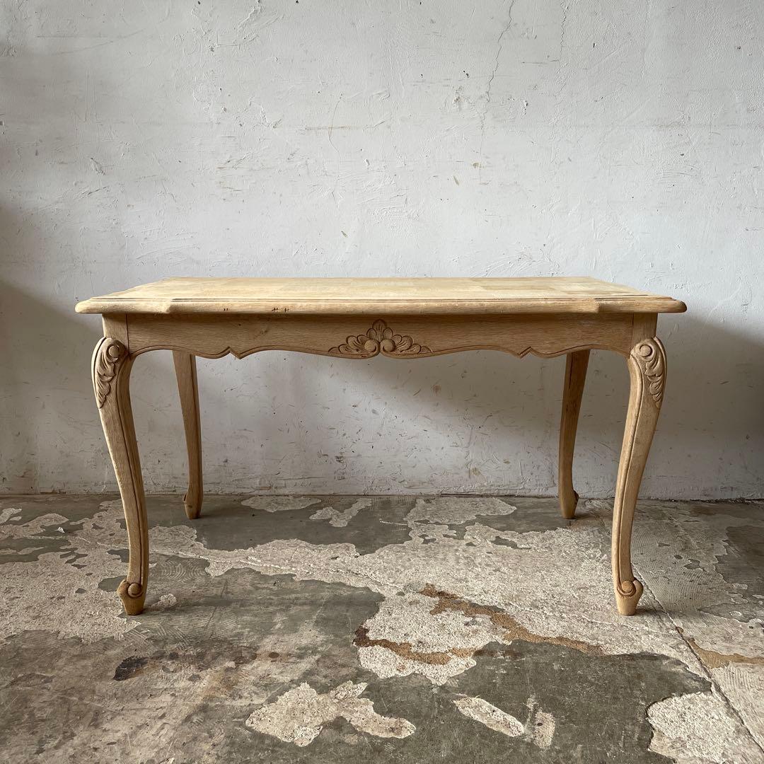 年末・年始SALE ビンテージ　サイドテーブル コーヒーテーブル　　猫脚　剥離