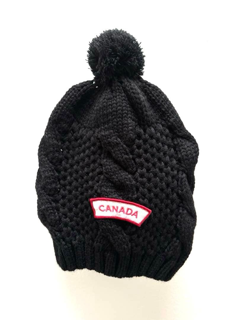 DSQUARED2 新品未使用　タグ付き　ブラックニット帽 ポンポン付き