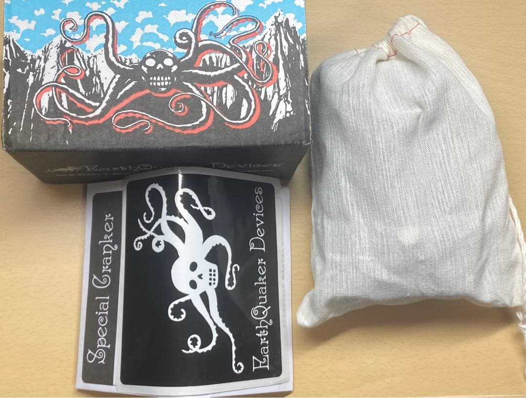 EarthquakerDevices Special Cranker 限定カラー