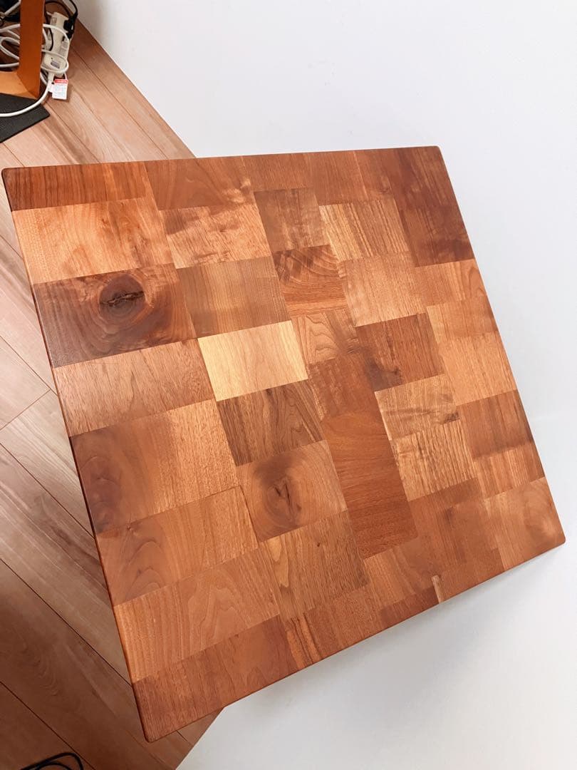 旭川家具匠工芸 人が集まる寄木カフェテーブル W70cm D74cm H67cm