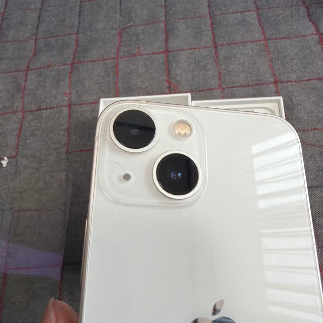 ぐっさん iPhone13mini スターライト au 初期化済み