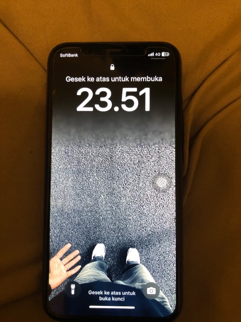 MacBook本体 iphone 11 pro+iphone X