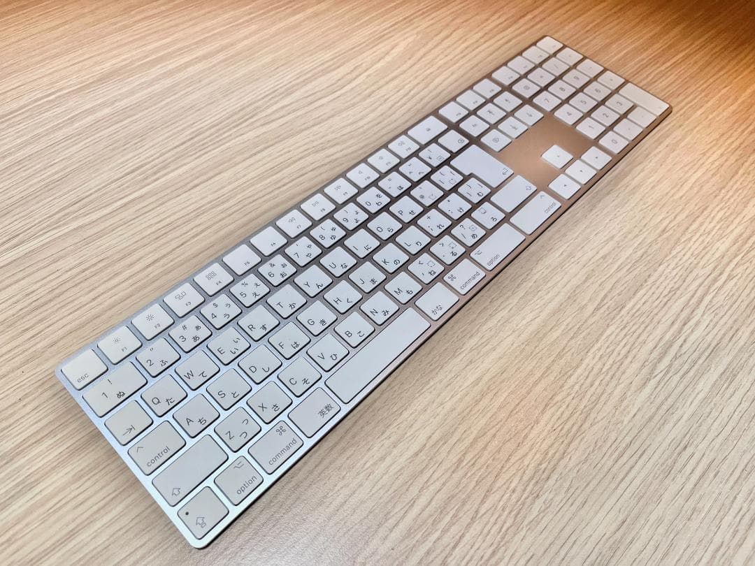 Apple Magic Keyboard テンキー付き ホワイト / A1843