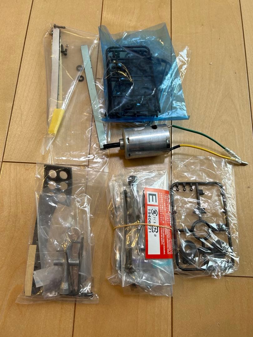 タミヤ スーパーアバンテ TD4 組立済み RC (受信機・ESC無し)