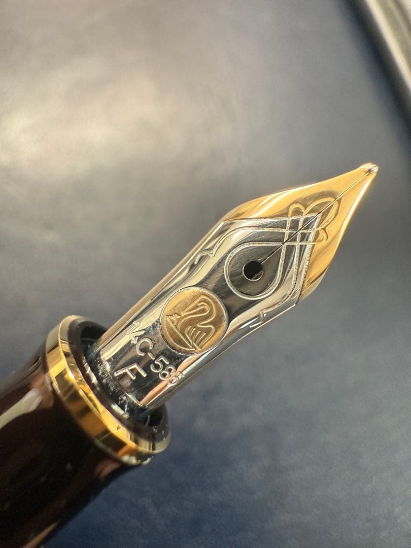 ペリカンスーベレーン M400 万年筆 (茶縞) M400BRW Fサイズ