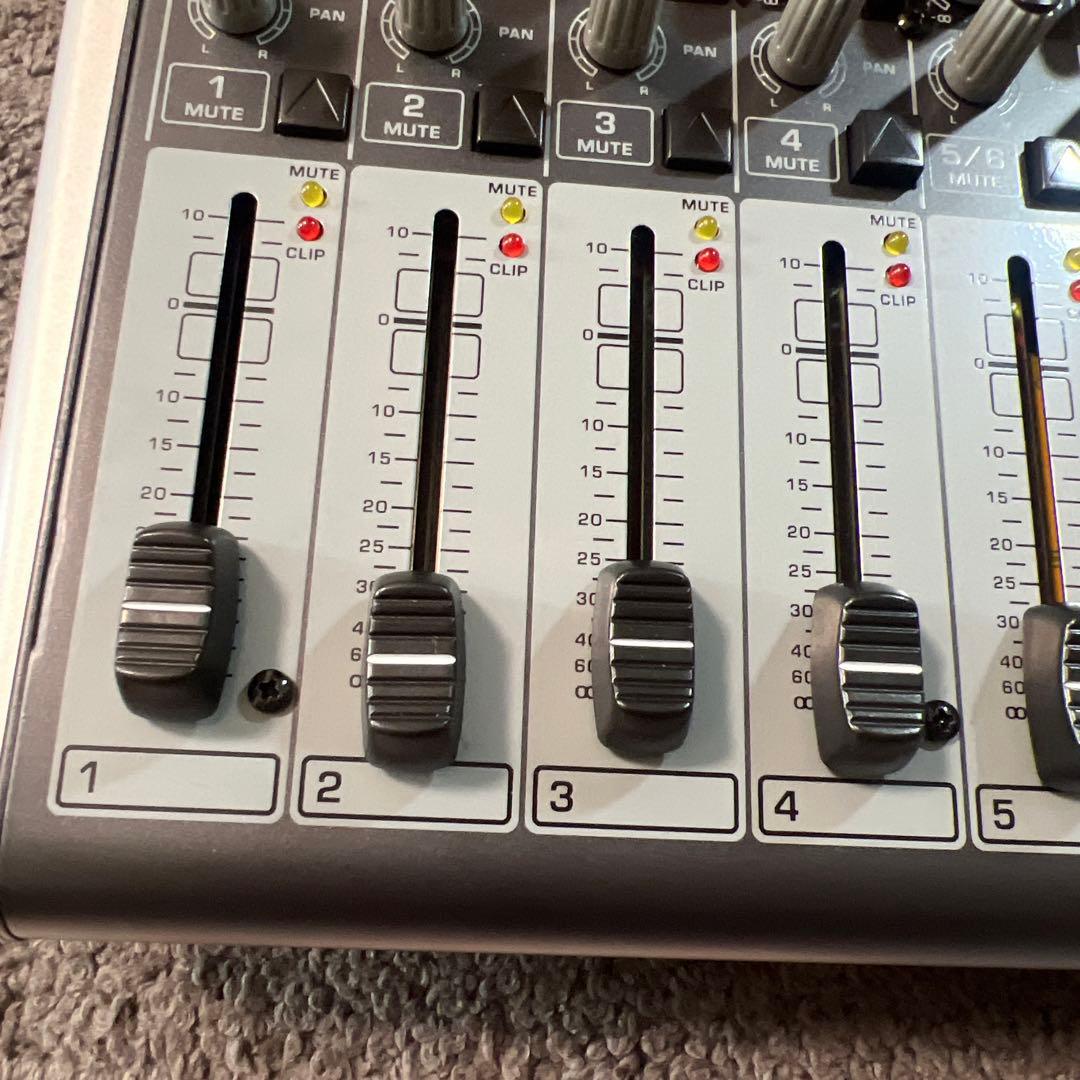 Behringer XENYX X1222USB アナログミキサー