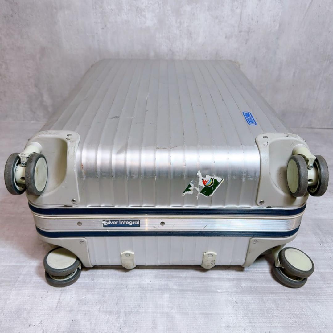 RIMOWA リモワ トパーズ　スーツケース 70L ４輪 アルミ製シルバー　青