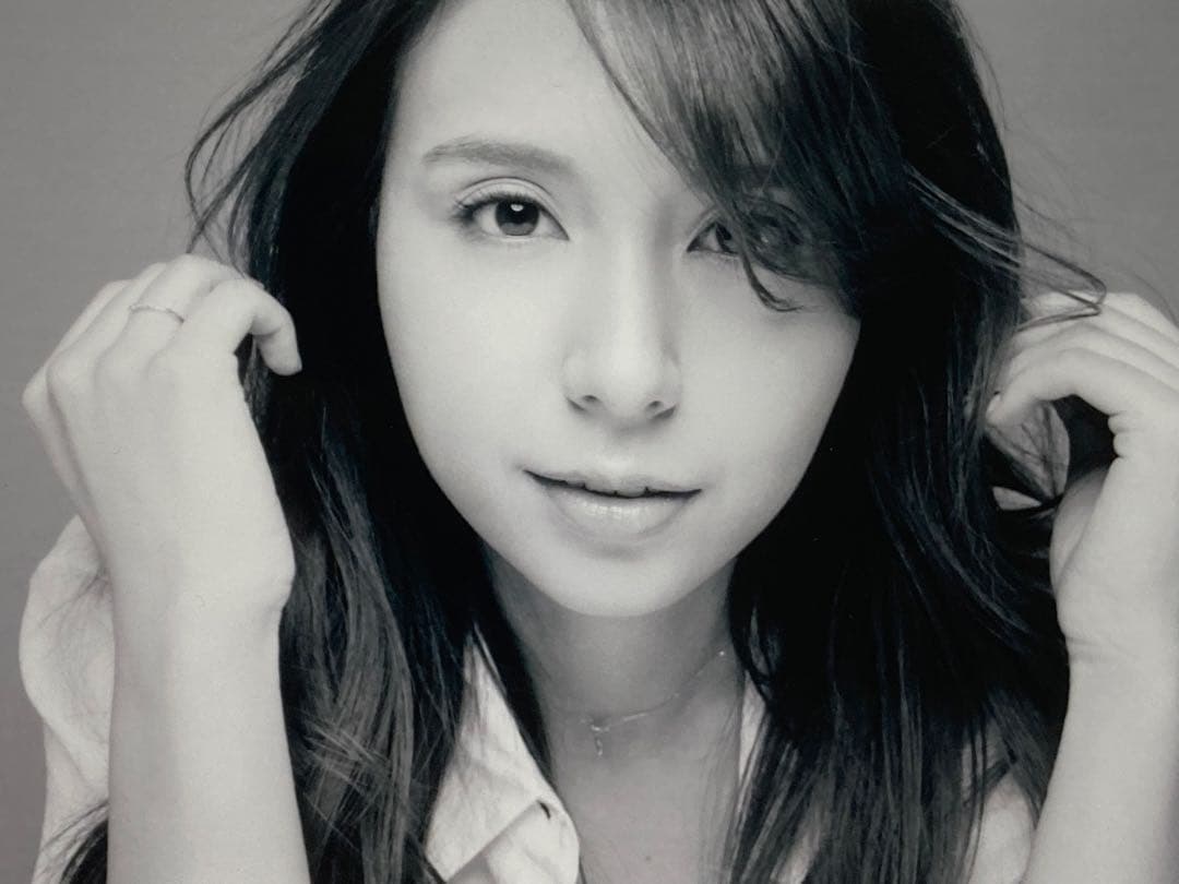 May J. × 藤里一郎　パネル　モノクローム作品(530×355mm）