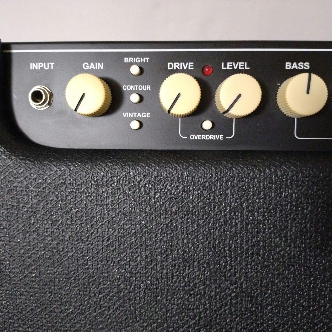 美品　Fender　フェンダー　Rumble 200　ベースアンプ　コンボアンプ