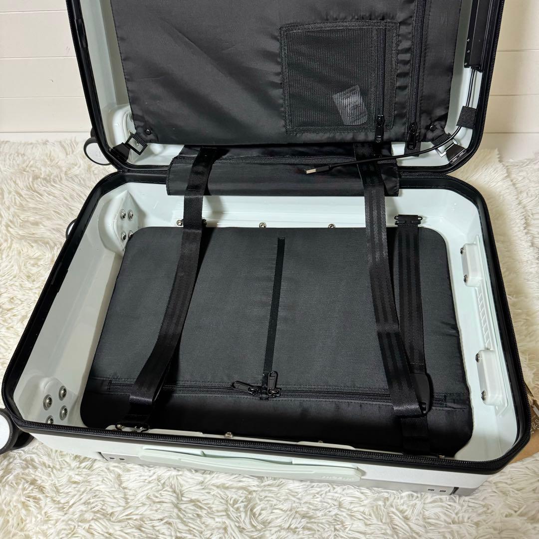 新品未使用✨PHOENX TELA40 キャリーケース　４輪　ホワイト　ビジネス