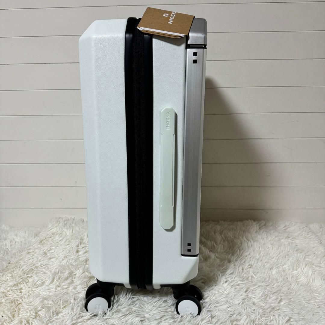 新品未使用✨PHOENX TELA40 キャリーケース　４輪　ホワイト　ビジネス