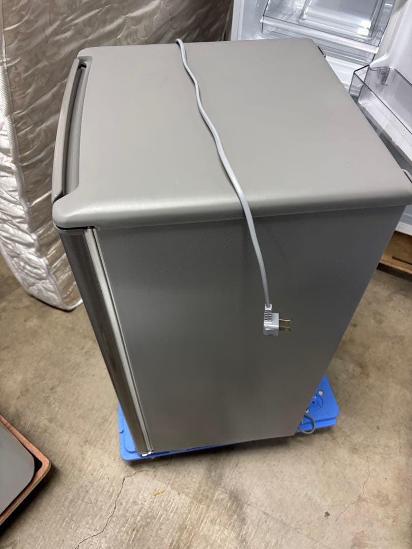 AQR-8K(S)2022年製　冷蔵庫女性オーナー