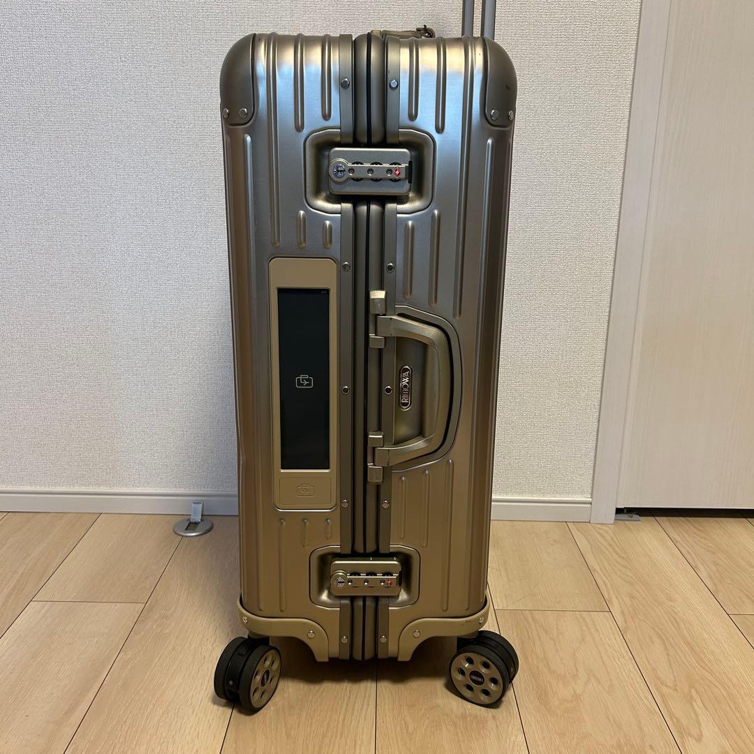 美品 大容量 RIMOWA リモワ トパーズ 67L ゴールド 電子タグ