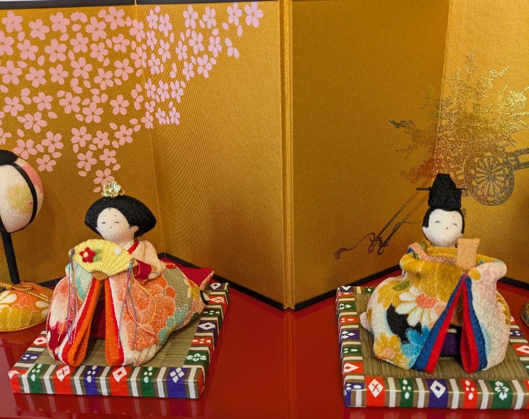 ちりめん 雛人形 彩り友禅雛 ５人揃い　二段