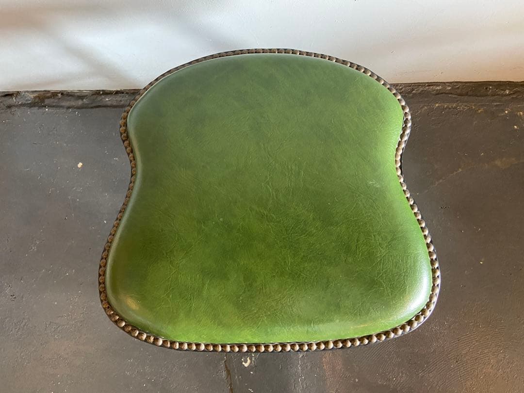 限定セール✰ウインザーチェアスツール鋲アンティークアメリカンヴィンテージレトロ