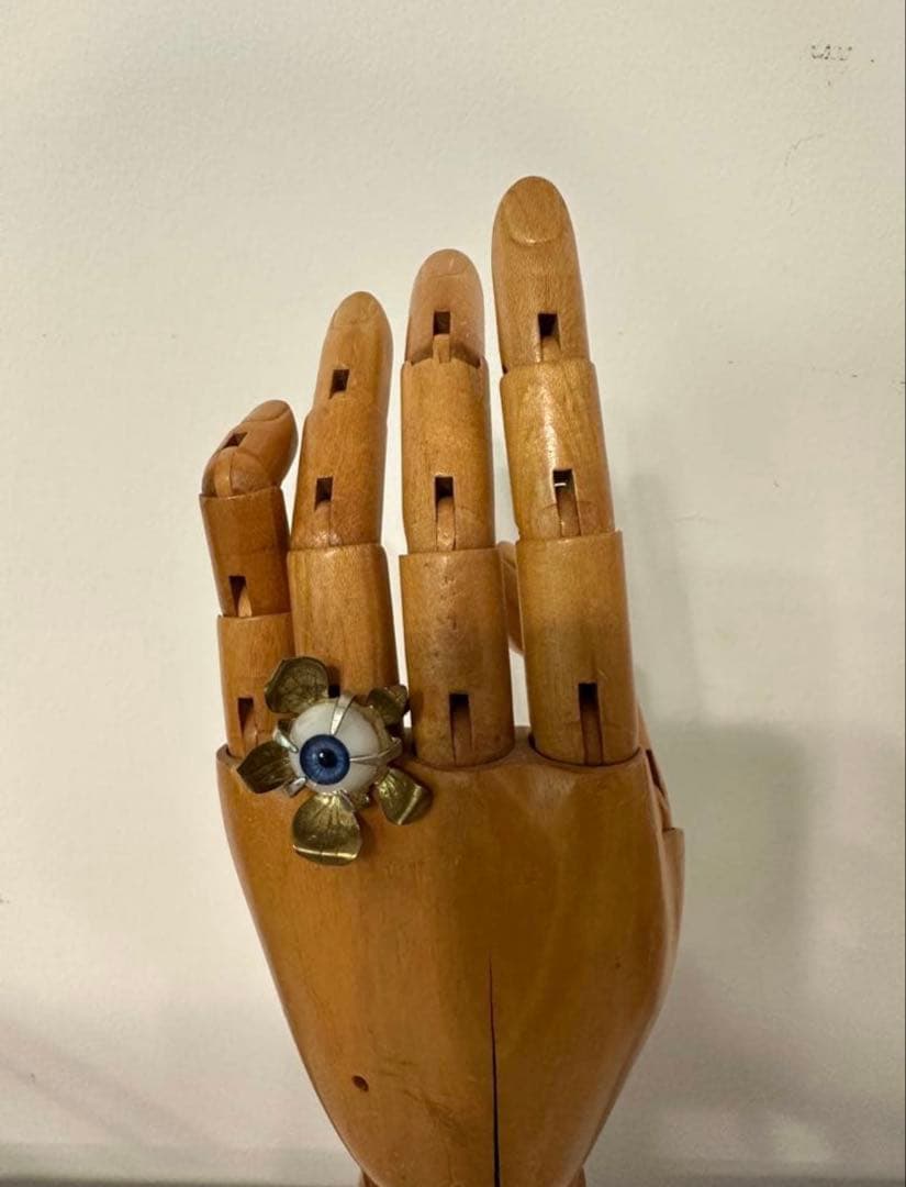 ahcahcum お花&お目目リング