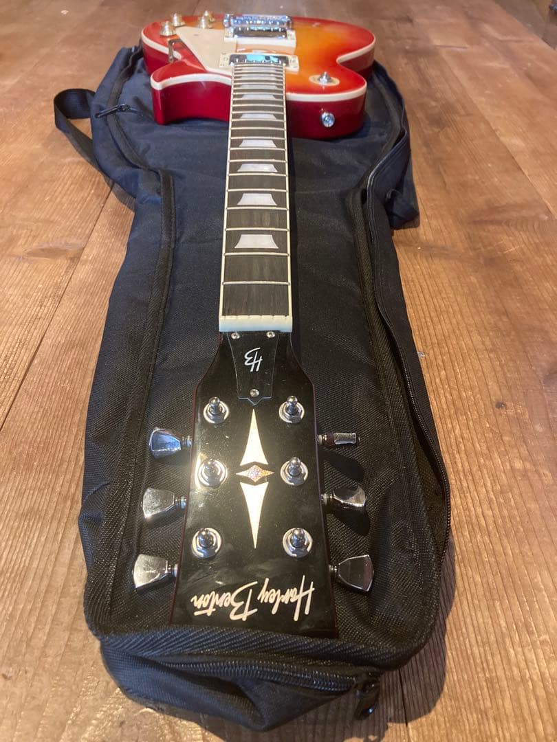 ギター Harley Benton