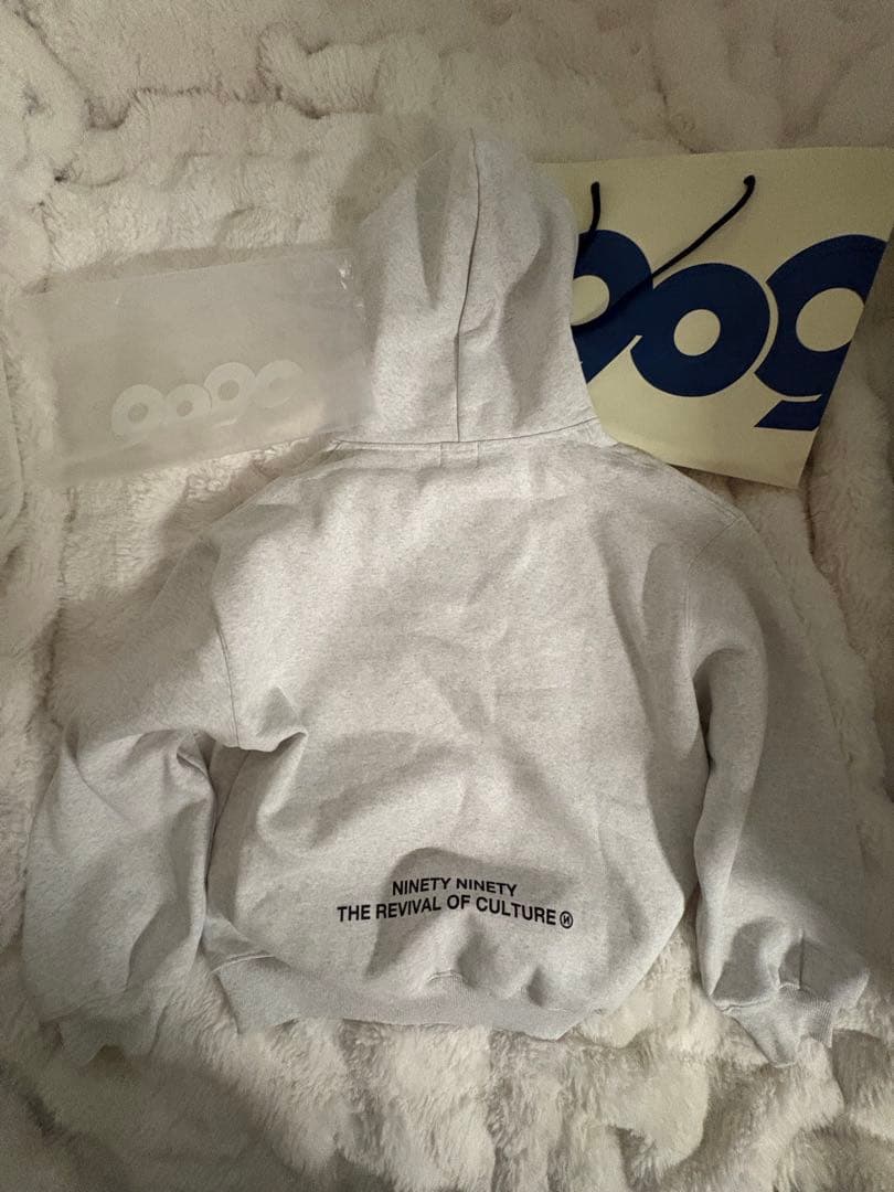 9090 フード付きスウェット グレー