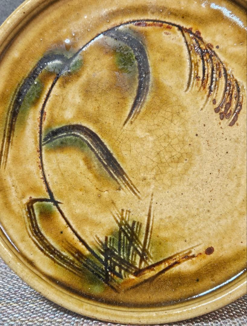 江戸時代後期～明治時代初期　黄瀬戸　織部　彫り絵付　すすきの図　行灯皿　灯り皿