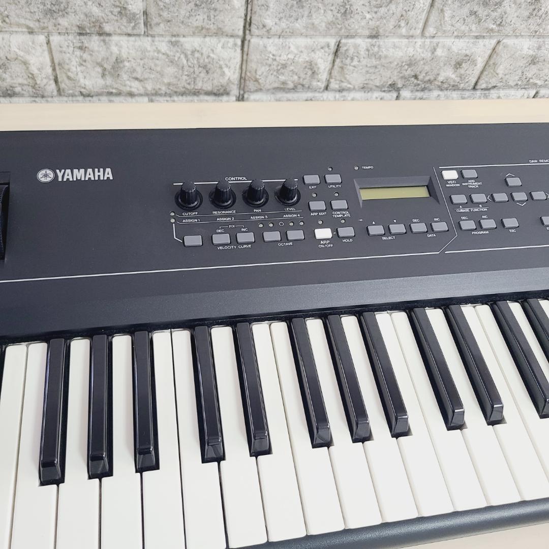 YAMAHA ヤマハ KX61 MIDIキーボード 61鍵