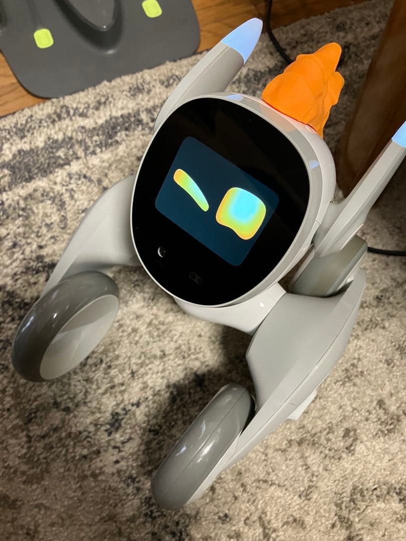 【最終お値下げ❗️】Loona ルーナ　ペットロボット　充電ステーション付き