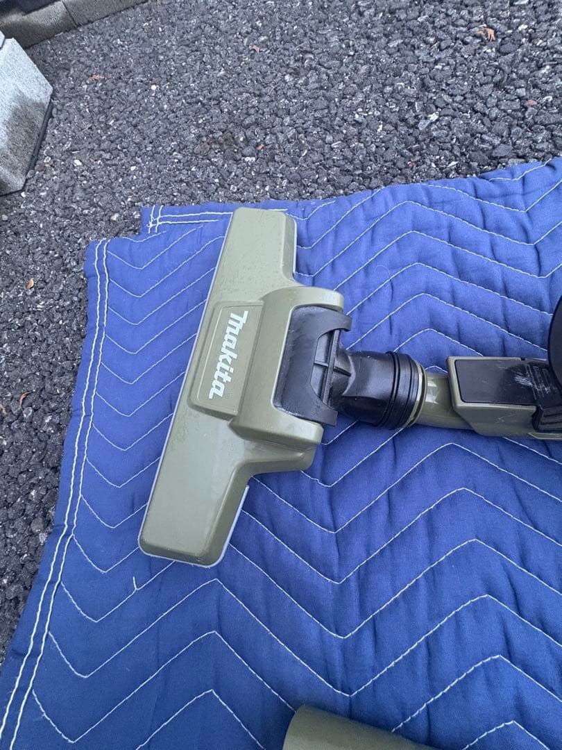 マキタ makita サイクロン一体式ハンディクリーナー オリーブ 18V