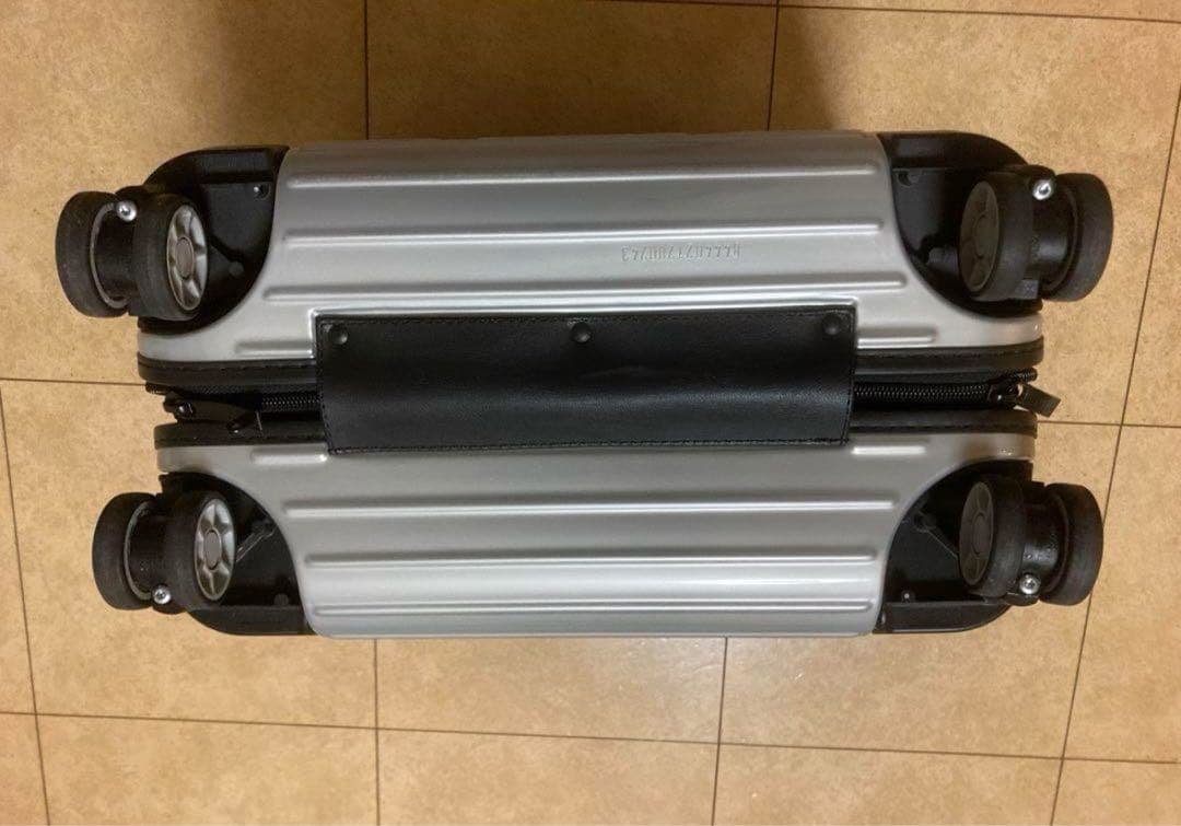 RIMOWA SALSA Business リモワ サルサ ビジネス ４輪 機内