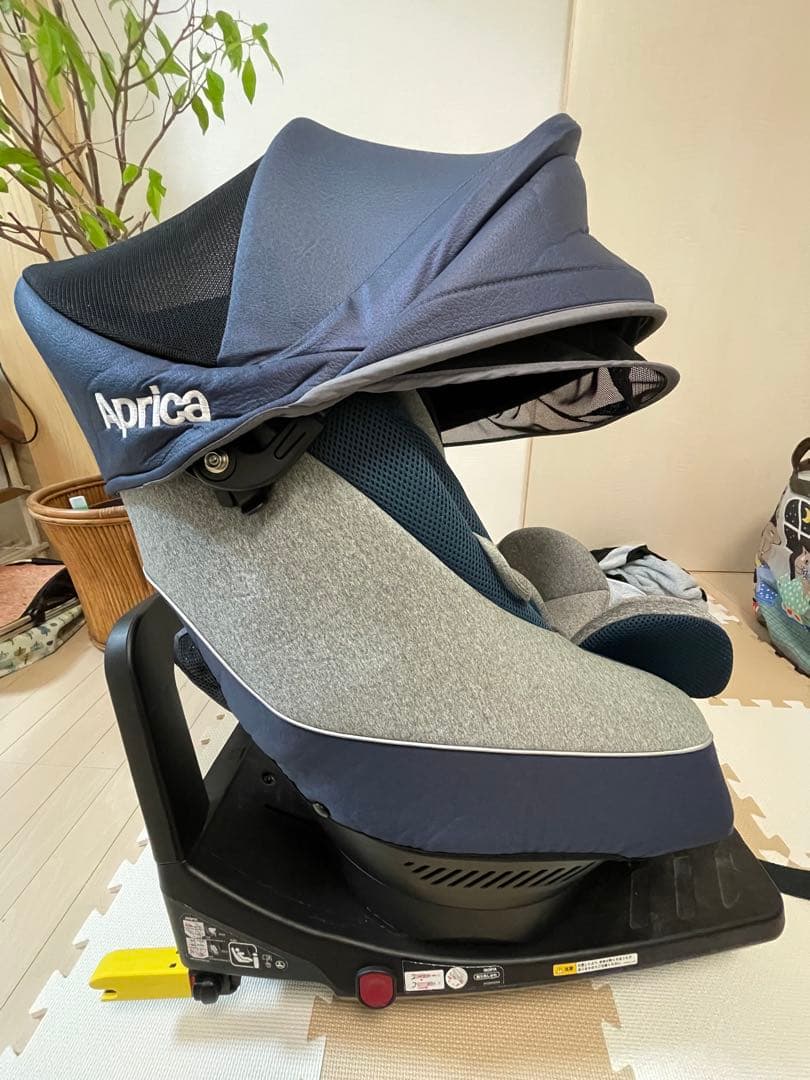 Aprica チャイルドシート ISOFIX グレー/ネイビー　クルリラプラス
