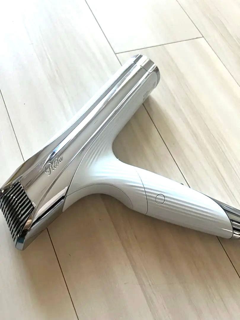 【使用半年未満　美品】リファ　ドライヤー　RE-BC-02A