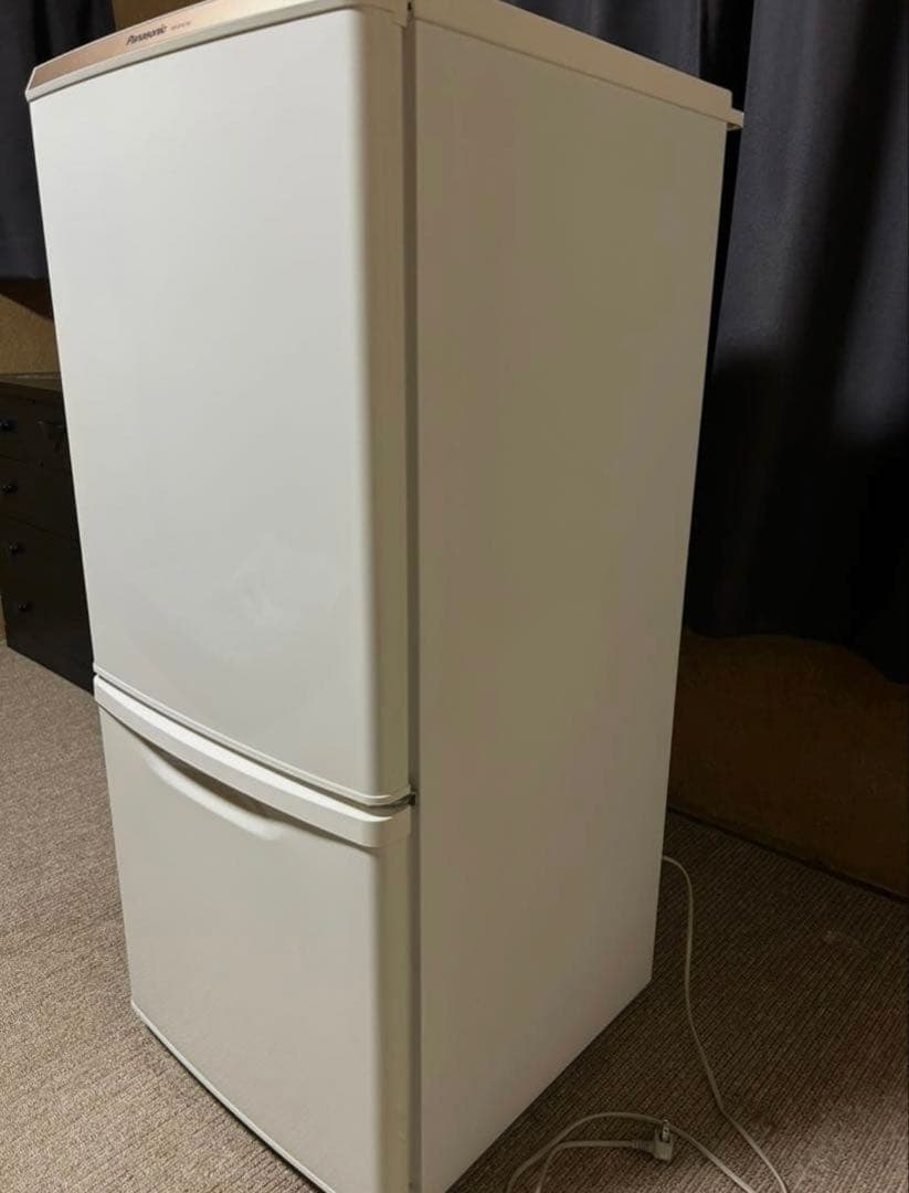 冷蔵庫 Panasonic NR-B147W【送料込み】【2014年製】