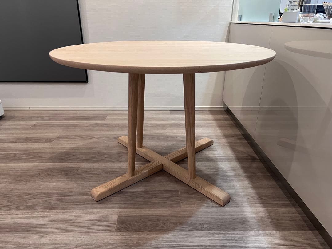 ACTUS THYMEタイム ダイニングテーブル ラウンド W1100 ミルク