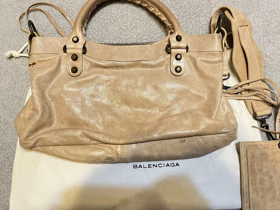 BALENCIAGA FIRST 2008 ザ ファースト ベージュ　タグ付き