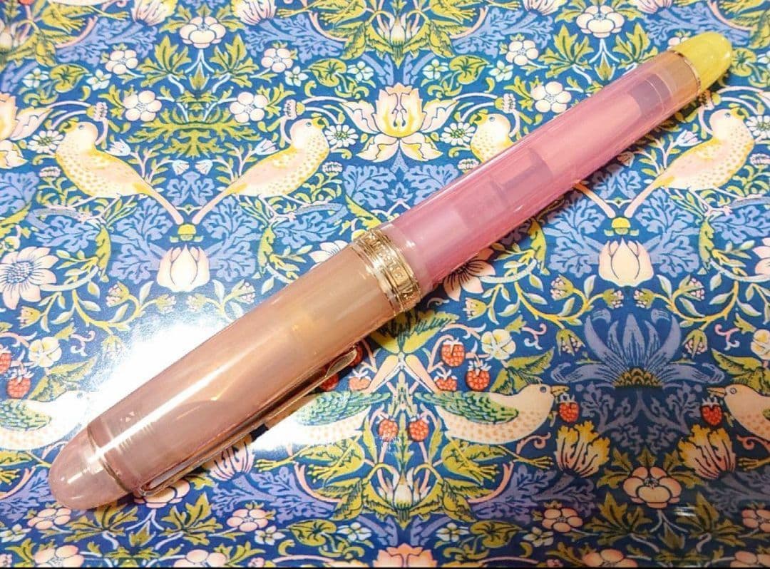 NBCオリジナルNONBLE万年筆 アプリコットピーチティー プラチナ万年筆