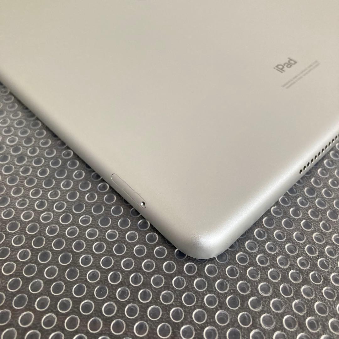 493【早い者勝ち】外観美品☆iPad7 第7世代 128GB SIMフリー☆