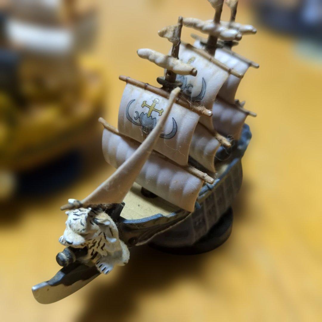 ワンピース　船4隻　ワールドコレクタブル等