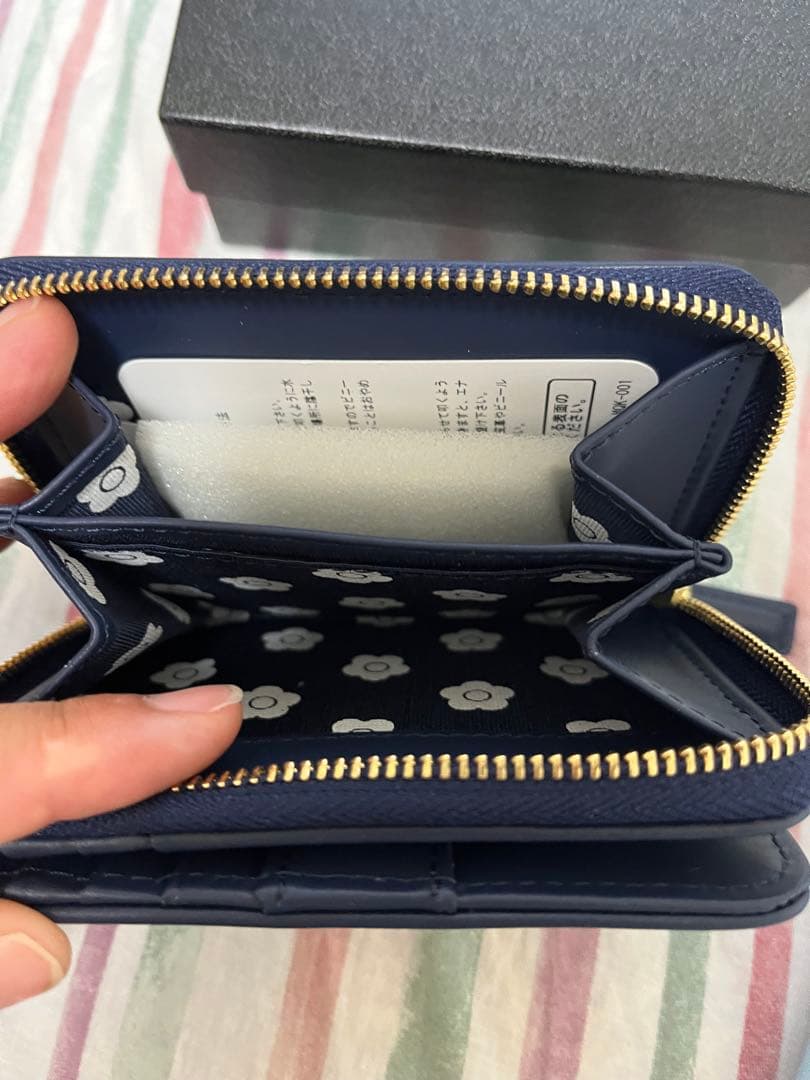 (新品) MARY QUANT ネイビー ケース