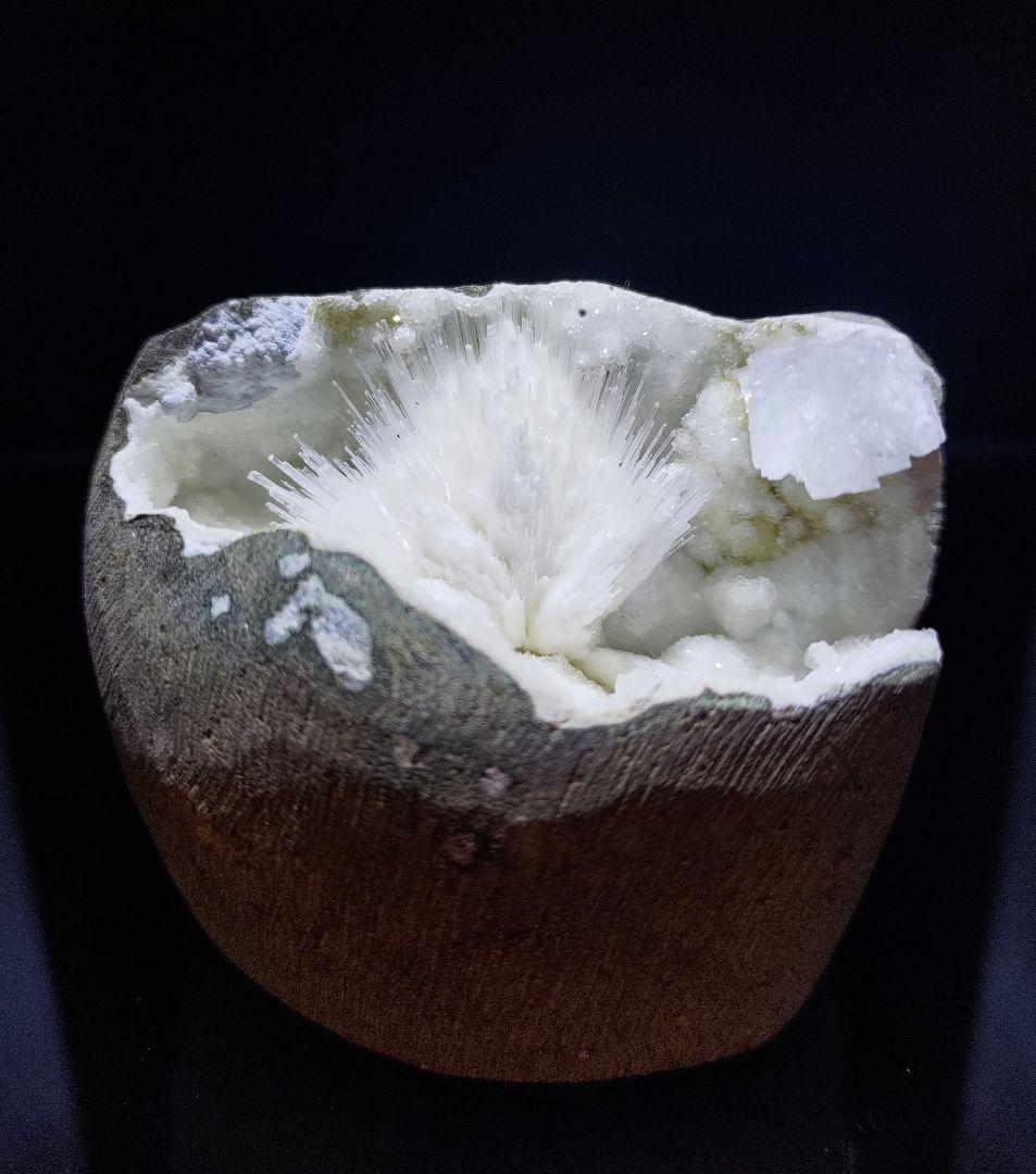 スコレサイト インド産 鉱石 鉱物 ミネラル 標本 原石 母岩付き