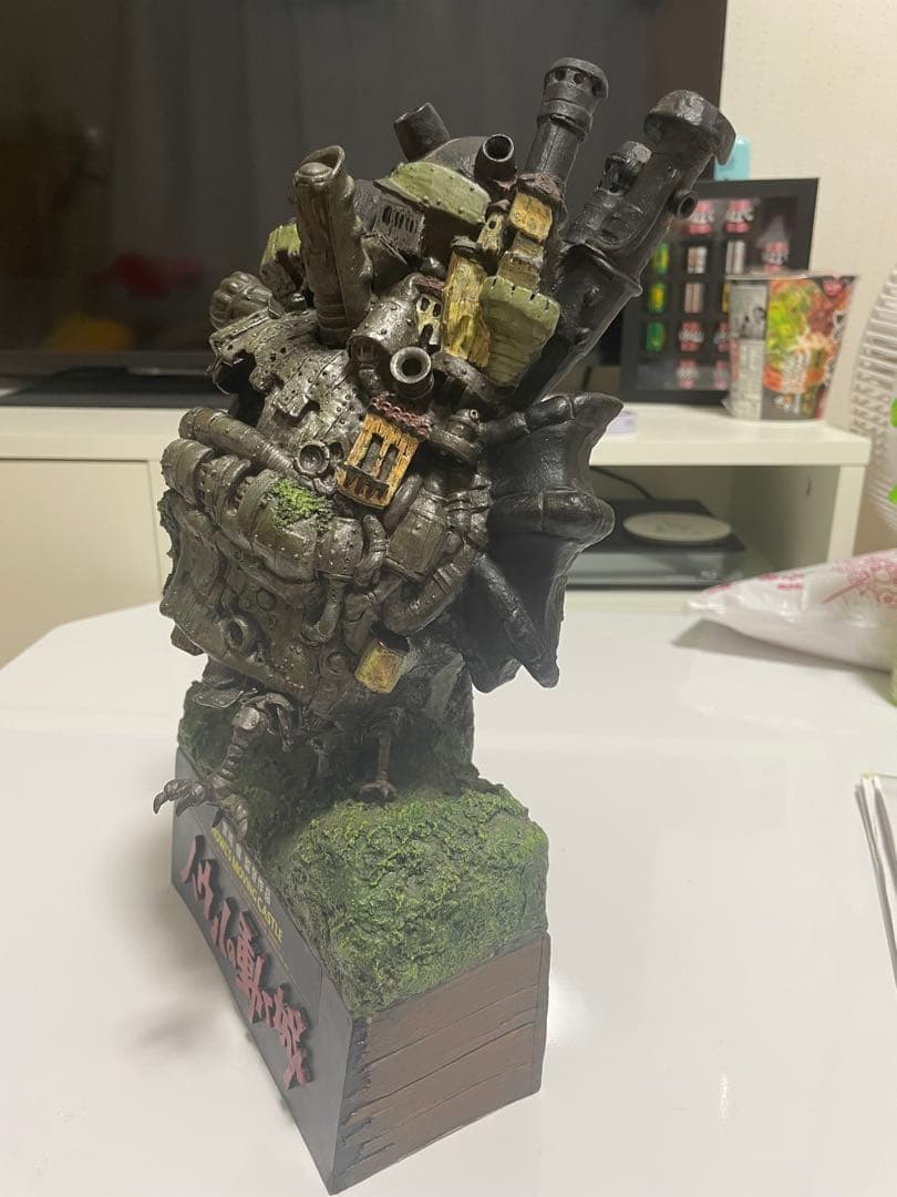 希少、非売品、ハウルの動く城 ジオラマ　フィギュア　ローソン200個限定商品