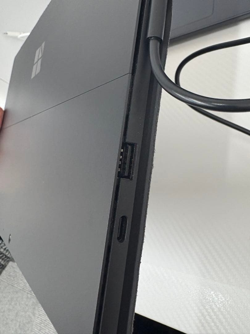 サーフィスプロ7 8GB バッテリー95% オフィス有り