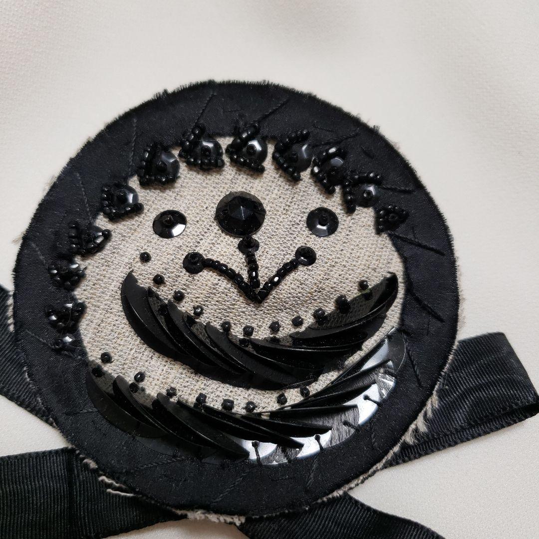 PRADAプラダビジューブローチ