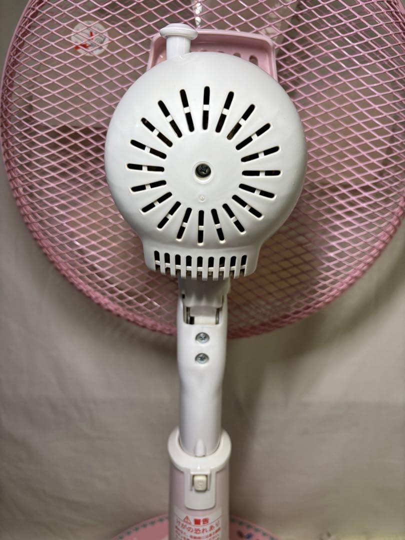 ハローキティ 首振り扇風機 3段階設定 30cm サンリオ キティ Sanrio