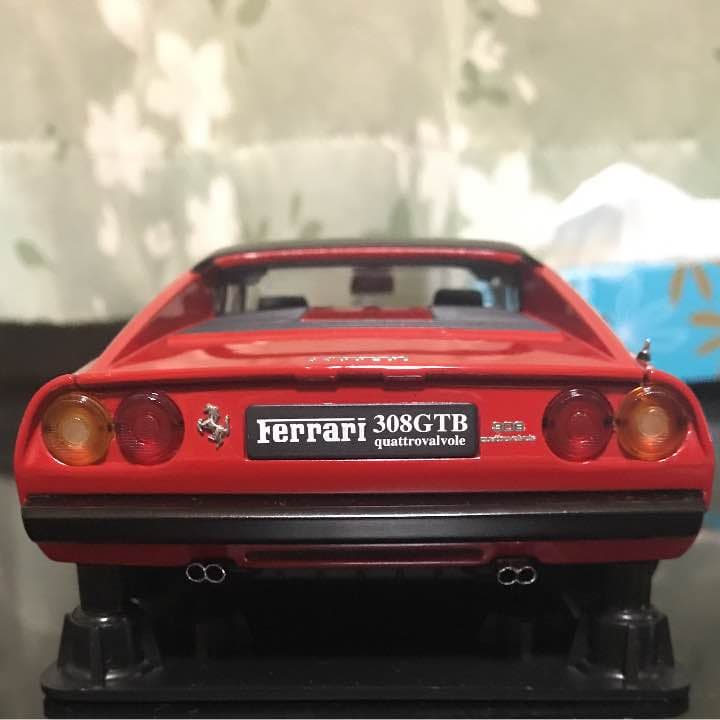 1/18 フェラーリ308GTBクワトロバルボーレ カスタム